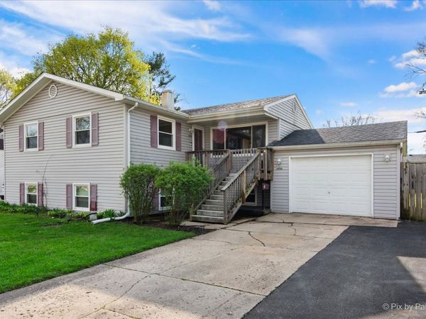 6054 HAMPTON Drive, Carpentersville, IL 60110