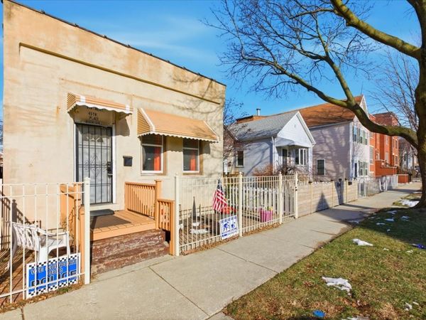 516 W 45th Place, Chicago, IL 60609