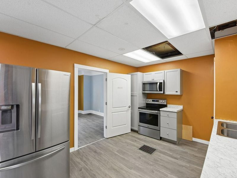 6839 Montgomery Road, Silverton, OH 45236 Photo 13