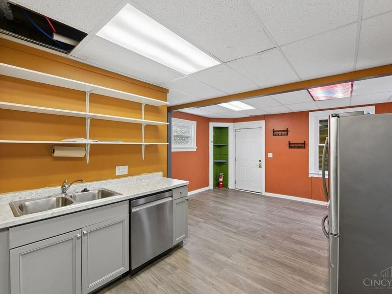 6839 Montgomery Road, Silverton, OH 45236 Photo 15