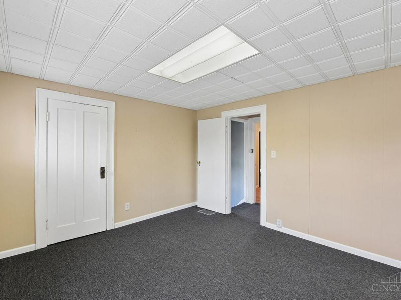 6839 Montgomery Road, Silverton, OH 45236 Photo 24