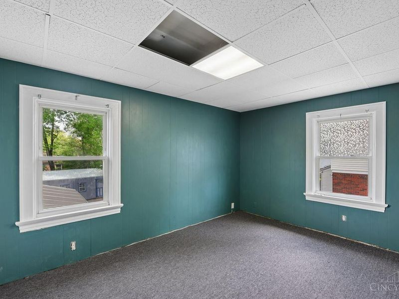 6839 Montgomery Road, Silverton, OH 45236 Photo 27