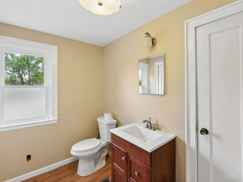 6839 Montgomery Road, Silverton, OH 45236 Photo 33