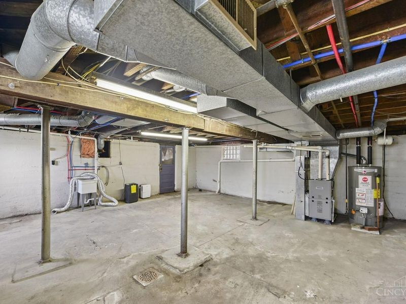 6839 Montgomery Road, Silverton, OH 45236 Photo 35