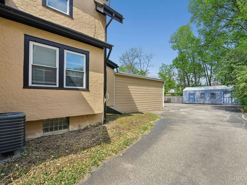 6839 Montgomery Road, Silverton, OH 45236 Photo 37