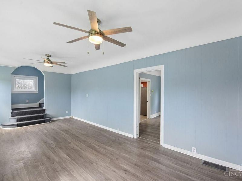 6839 Montgomery Road, Silverton, OH 45236 Photo 5