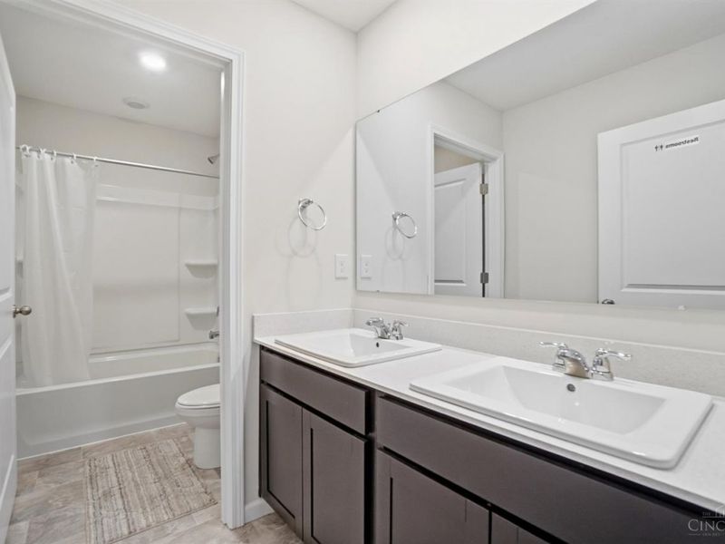 1716 Parkfield Way, Goshen Twp, OH 45122 Photo 27