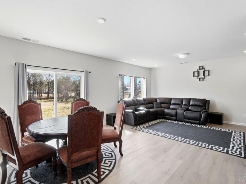 1716 Parkfield Way, Goshen Twp, OH 45122 Photo 6