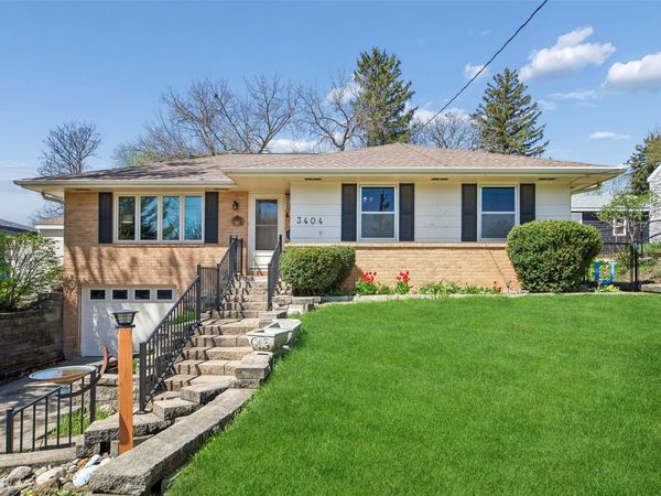 3404 70th Street, Urbandale, IA 50322