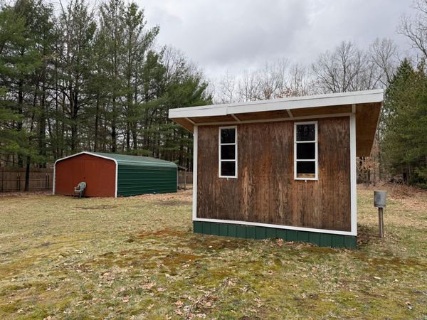 10697 N Java Road, Irons, MI 49644