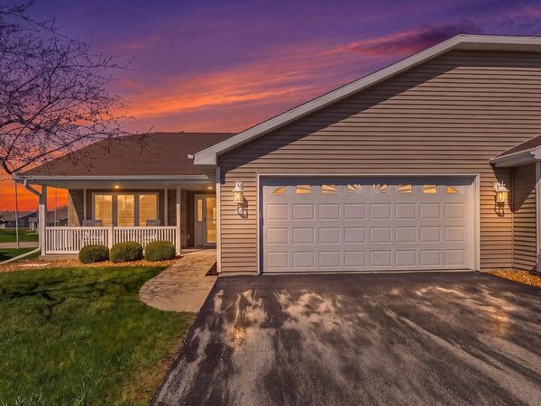 35 YORKSHIRE DRIVE, Fond Du Lac, WI 54935