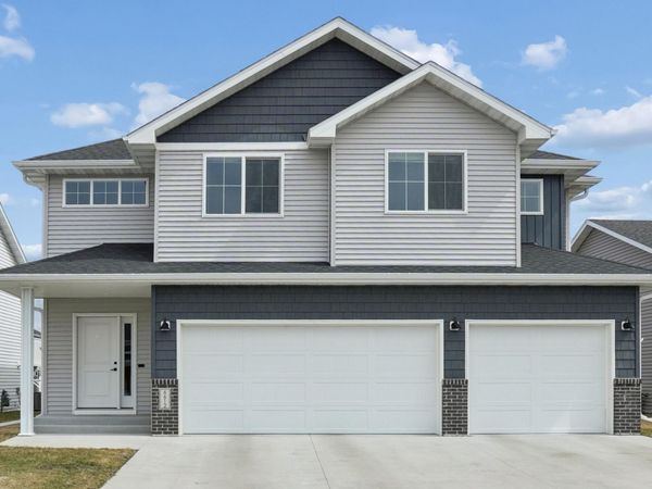 6612 28th Street S, Fargo, ND 58104