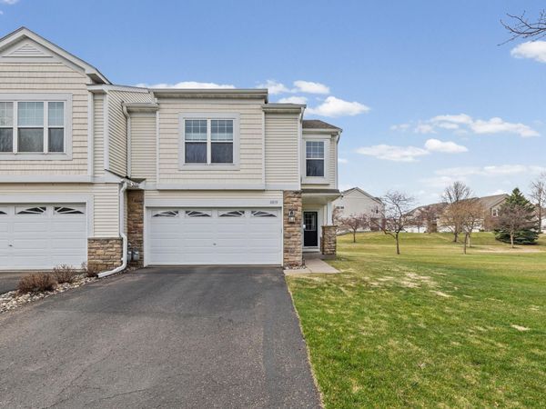 6819 Newbury Road, Woodbury, MN 55125