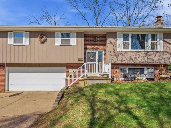 3280 Cider Ridge, Dubuque, IA 52001