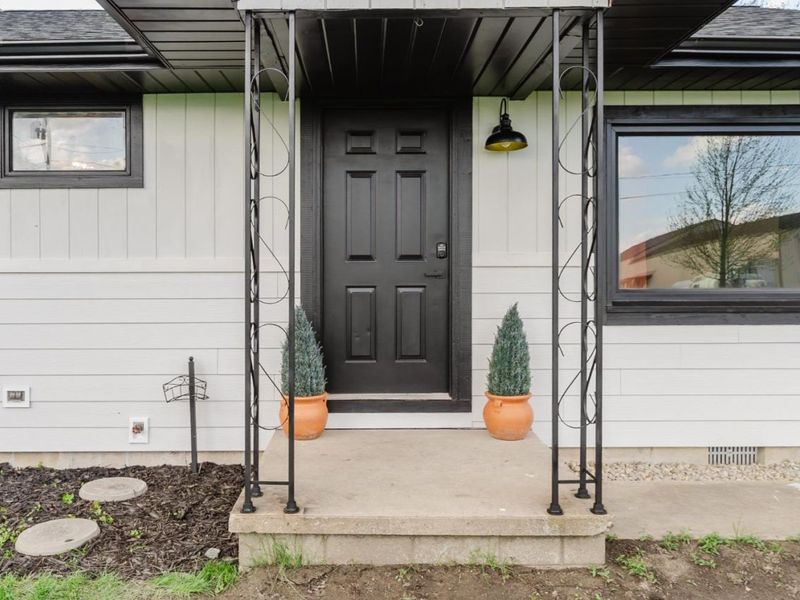 8109 Titus Road, Oak Harbor, OH 43449 Photo 2