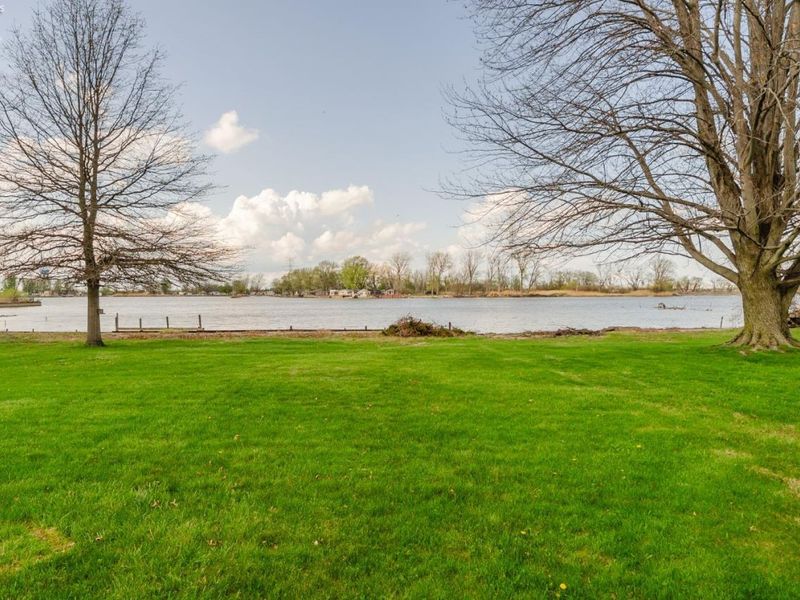 8109 Titus Road, Oak Harbor, OH 43449 Photo 6