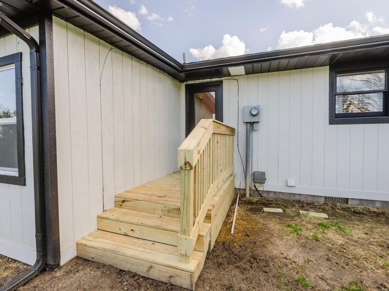 8109 Titus Road, Oak Harbor, OH 43449 Photo 9