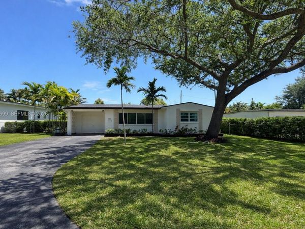 11111 SW 78th Ct, Pinecrest, FL 33156