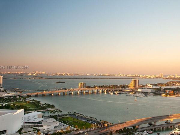 244 Biscayne Blvd, Unit 4104, Miami, FL 33132