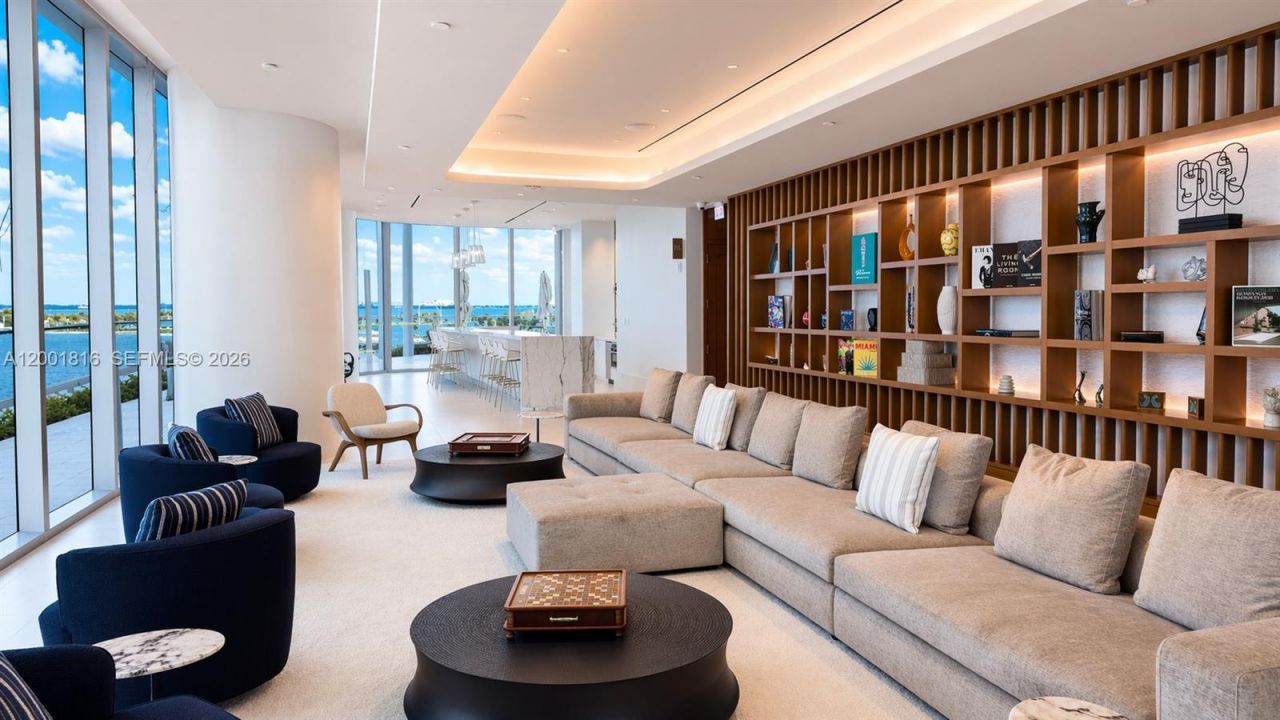 175 SE 25 Rd, Unit 504, Miami, FL 33129 Photo