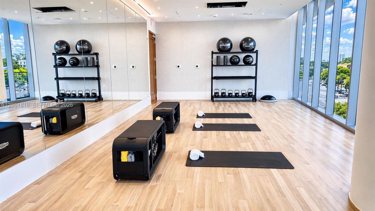 175 SE 25 Rd, Unit 504, Miami, FL 33129 Photo