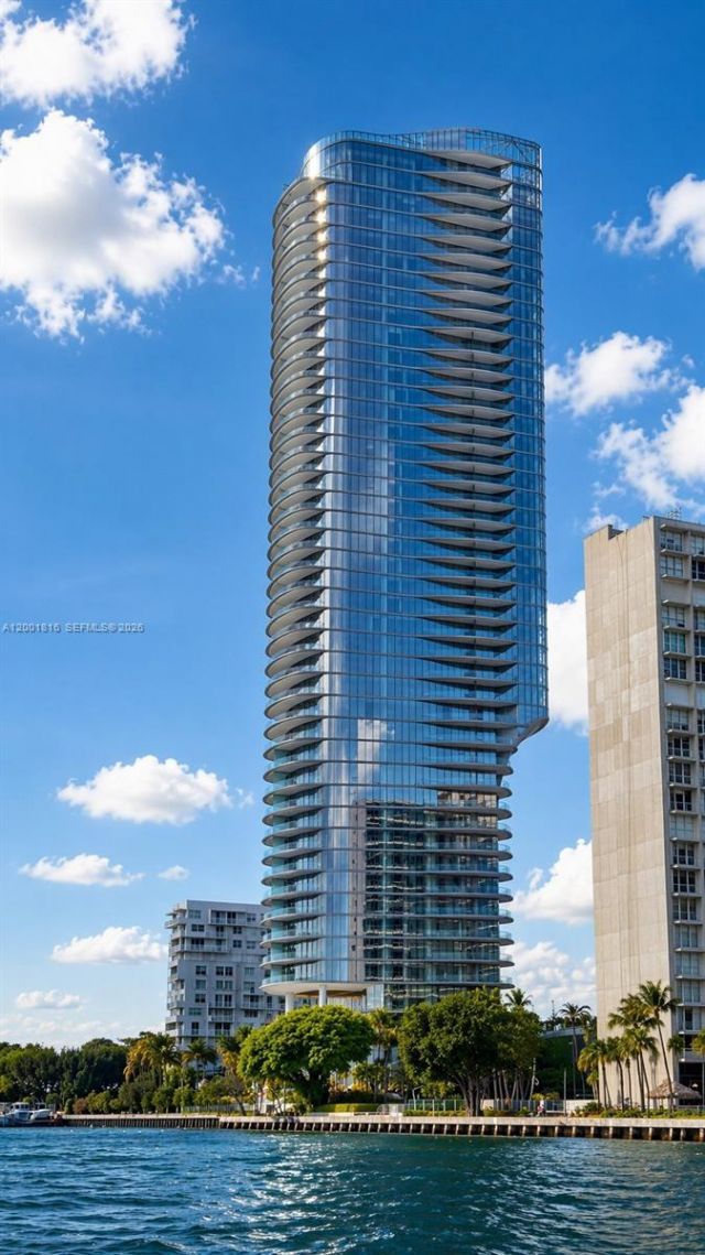 175 SE 25 Rd, Unit 504, Miami, FL 33129 Photo