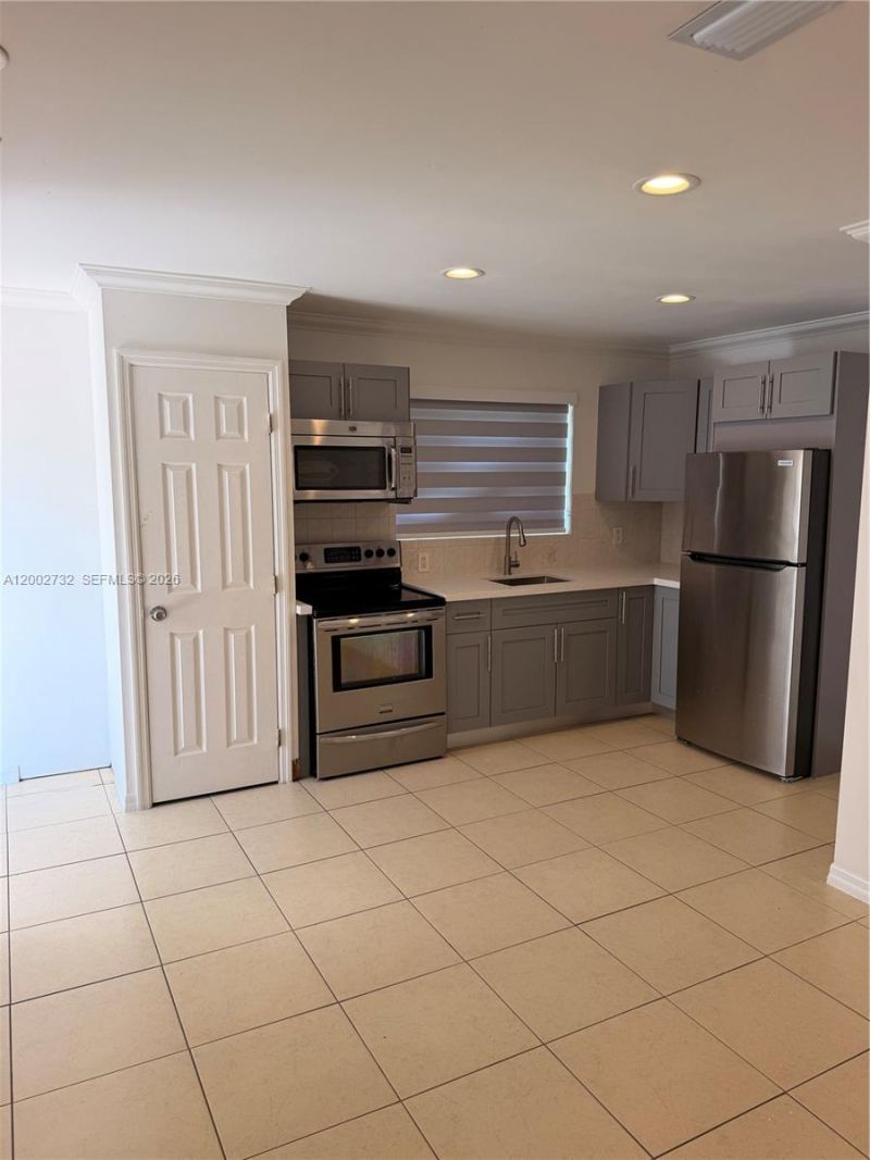 3011 N 74th Ave, Hollywood, FL 33024 Photo