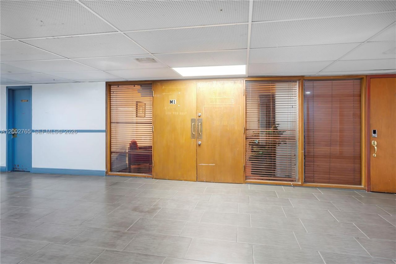 13499 Biscayne Blvd, Unit CUM1, North Miami, FL 33181 Photo