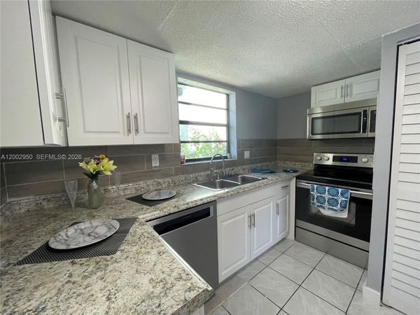 20511 NW 15th Ave, Unit 4, Miami Gardens, FL 33169