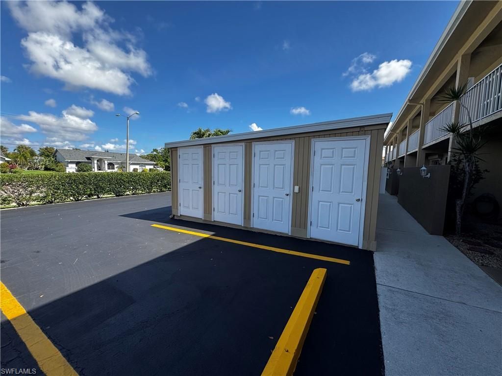 4417 Country Club Blvd, Unit B8, Cape Coral, FL 33904 Photo