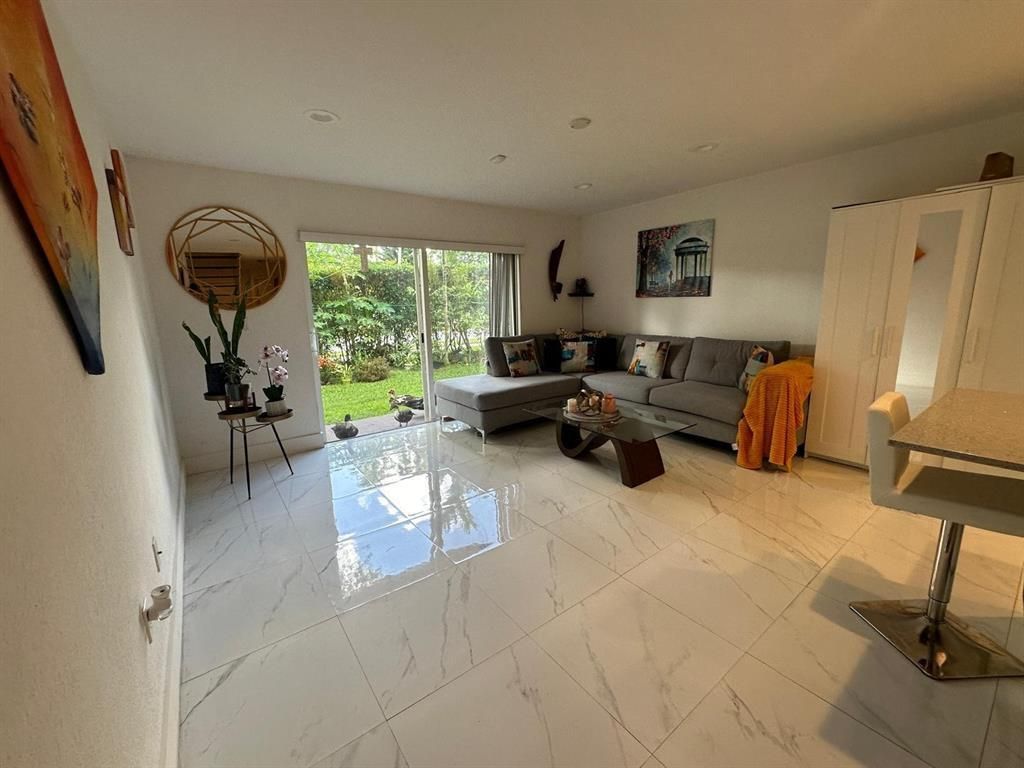3052 SW 129th Terrace, Unit 114, Miramar, FL 33027 Photo