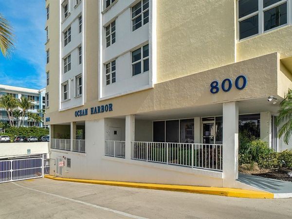 800 SE 20th Avenue, Unit 407, Deerfield Beach, FL 33441