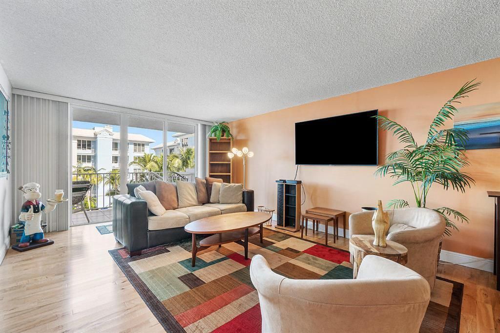 800 SE 20th Avenue, Unit 407, Deerfield Beach, FL 33441 Photo