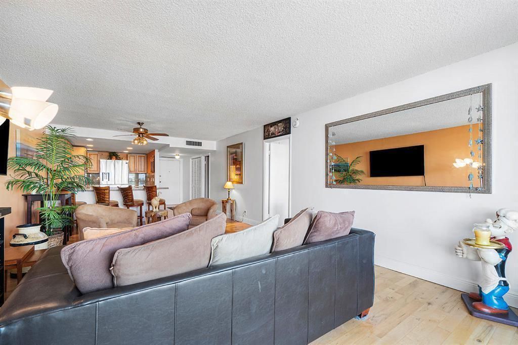 800 SE 20th Avenue, Unit 407, Deerfield Beach, FL 33441 Photo