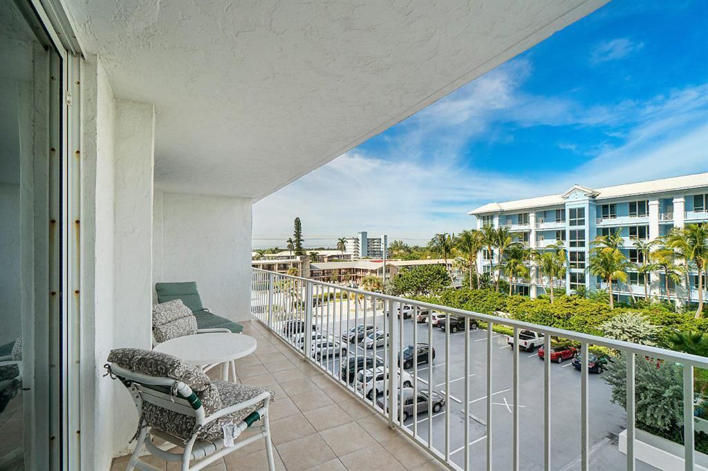 800 SE 20th Avenue, Unit 407, Deerfield Beach, FL 33441 Photo