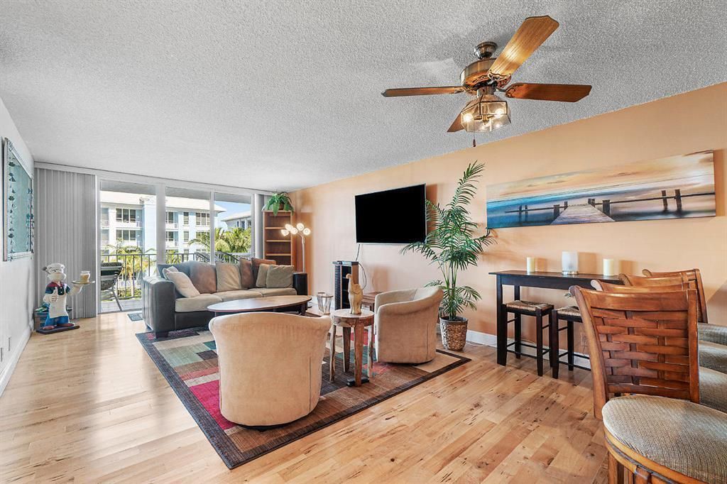 800 SE 20th Avenue, Unit 407, Deerfield Beach, FL 33441 Photo