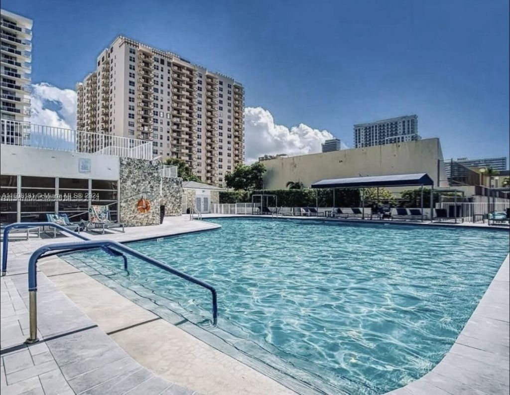 1849 S Ocean Drive, Unit 1105, Hallandale Beach, FL 33009 Photo