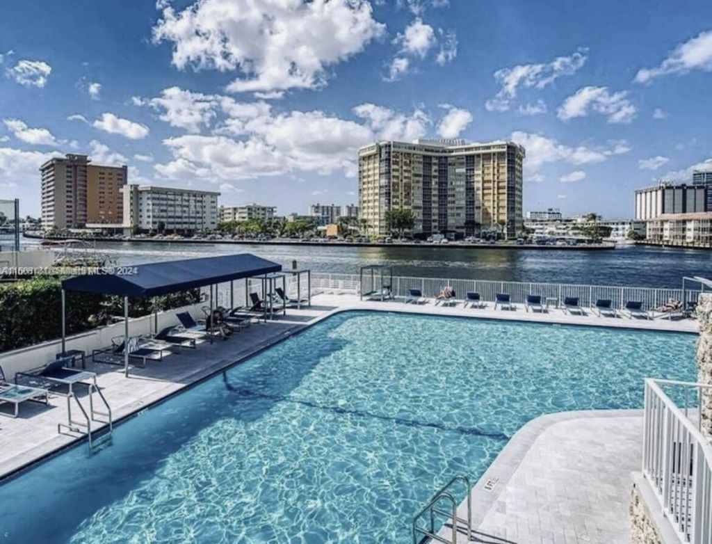 1849 S Ocean Drive, Unit 1105, Hallandale Beach, FL 33009 Photo