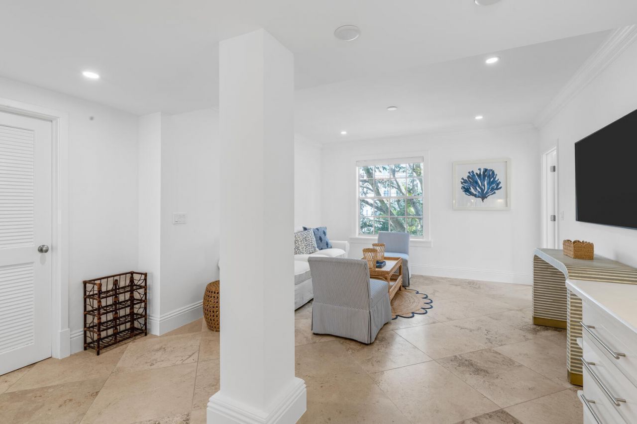 350 Cocoanut Row, Unit 3a, Palm Beach, FL 33480 Photo