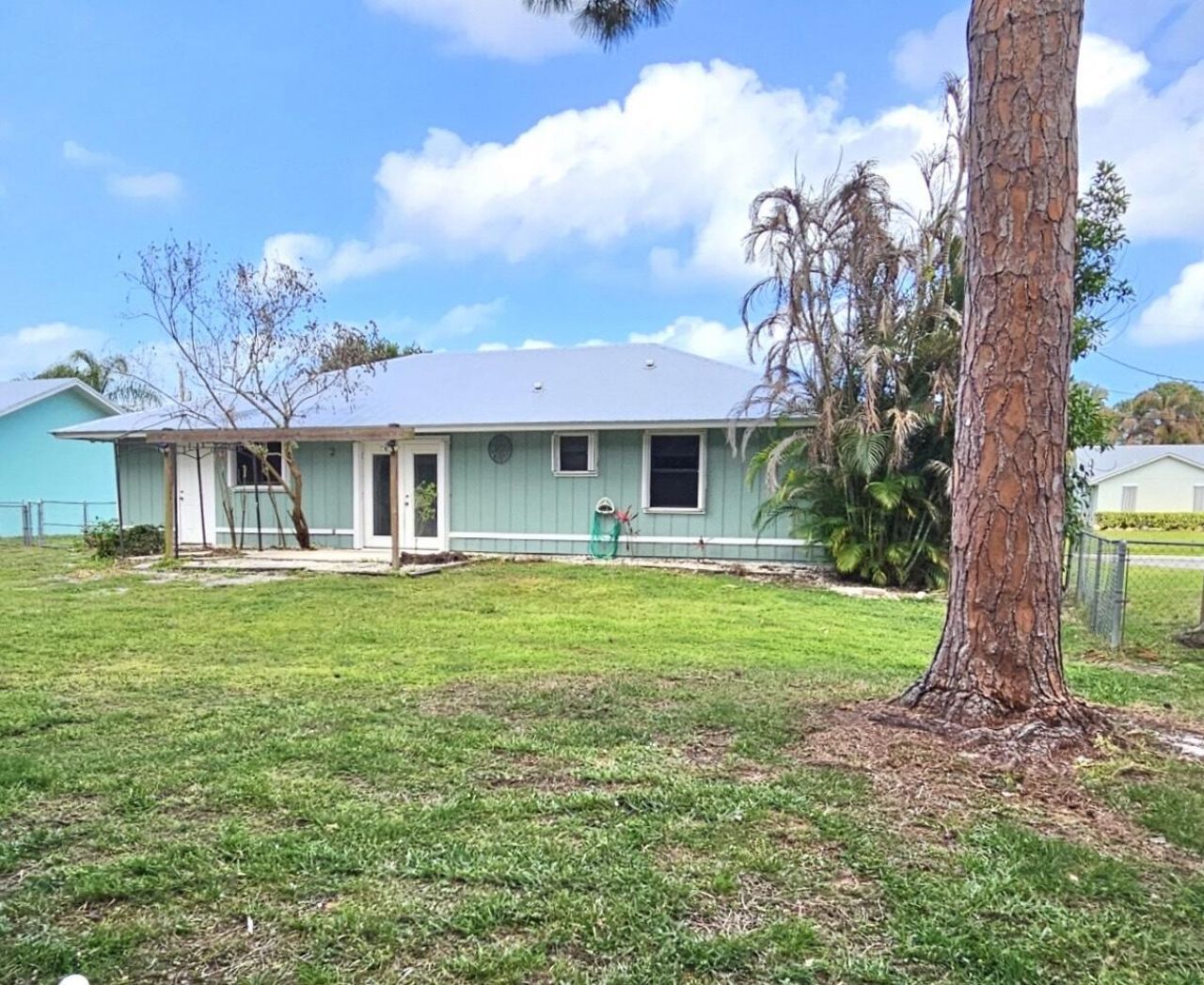 6105 Spruce Drive, Fort Pierce, FL 34982 Photo