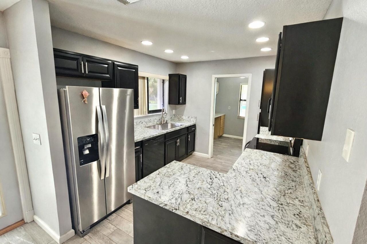 6105 Spruce Drive, Fort Pierce, FL 34982 Photo