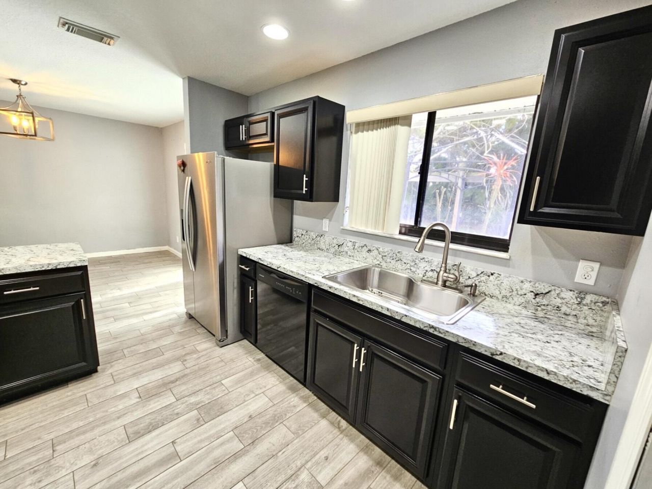 6105 Spruce Drive, Fort Pierce, FL 34982 Photo