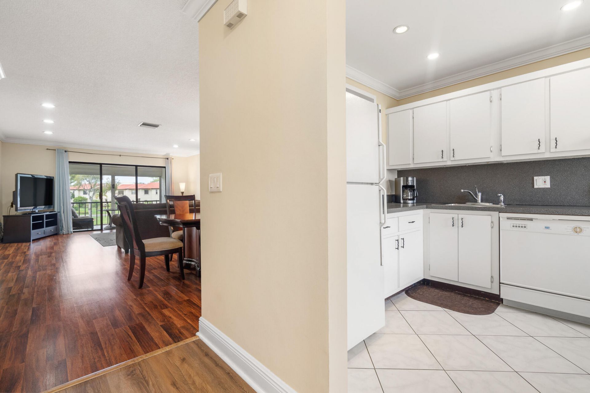 21218 Lago Circle, Unit H, Boca Raton, FL 33433 Photo