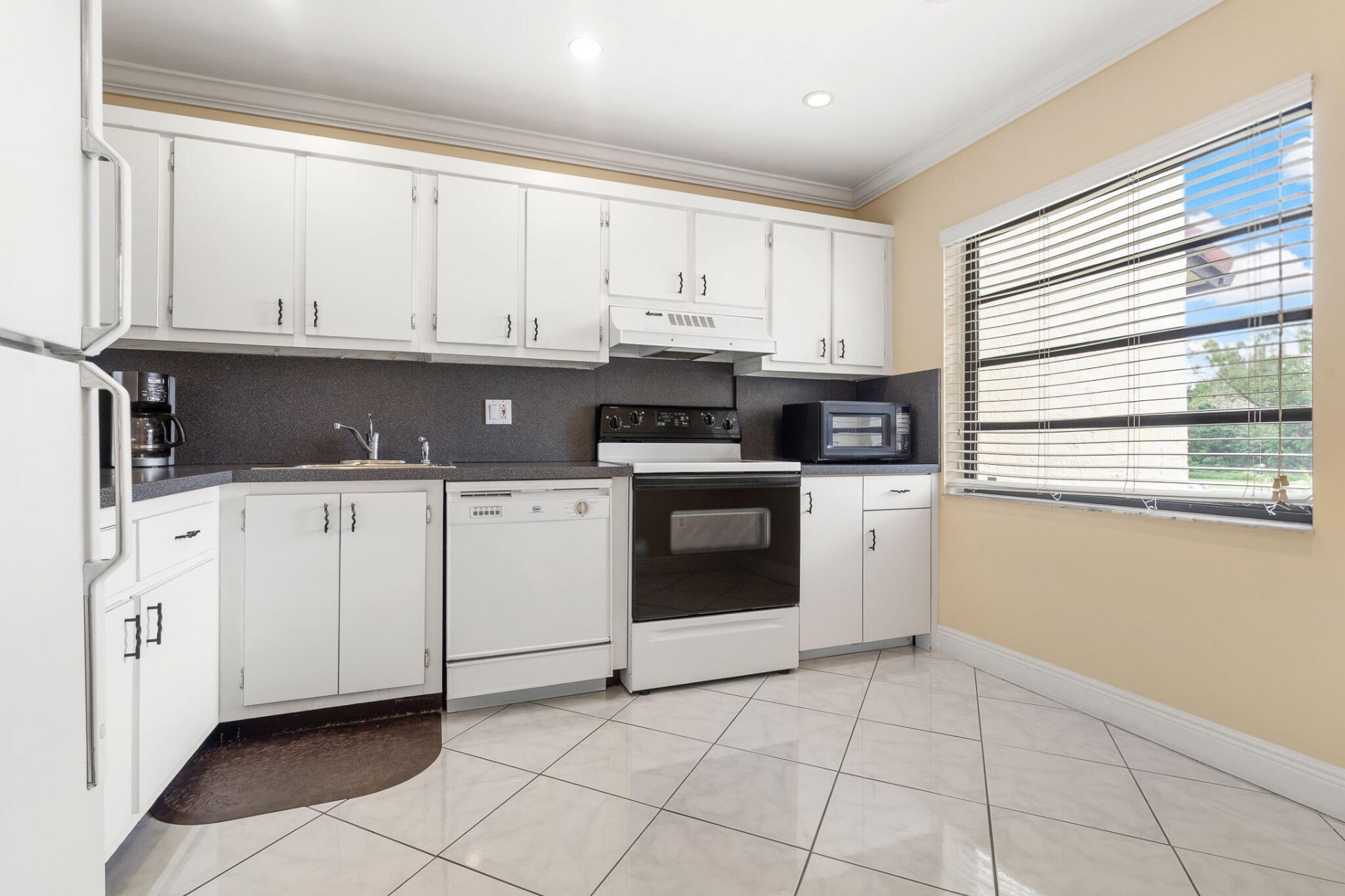 21218 Lago Circle, Unit H, Boca Raton, FL 33433 Photo