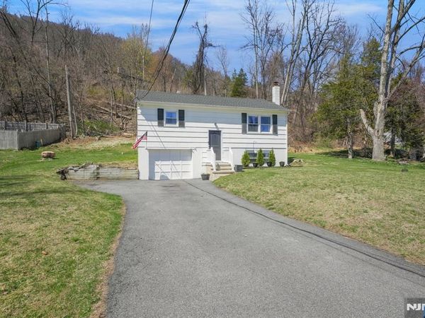 35 Zinnia Drive, VERNON, NJ 07418