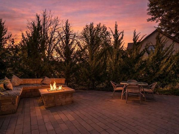 4313 NE Maplegate Court, Lee's Summit, MO 64064