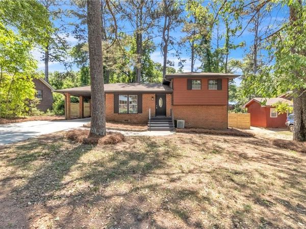 1336 Stoneham Court, Atlanta, GA 30349