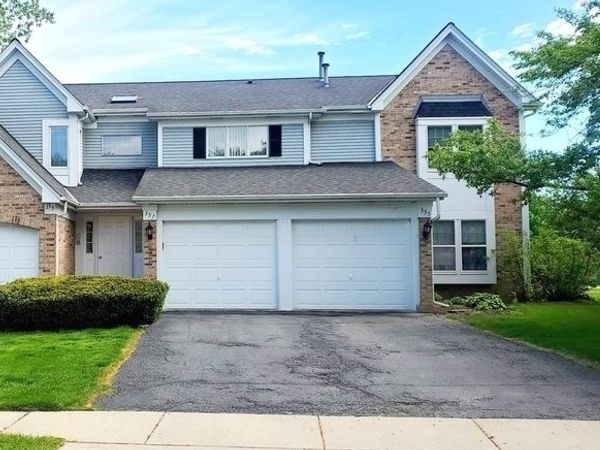 355 S Collins Street, Unit 355, South Elgin, IL 60177