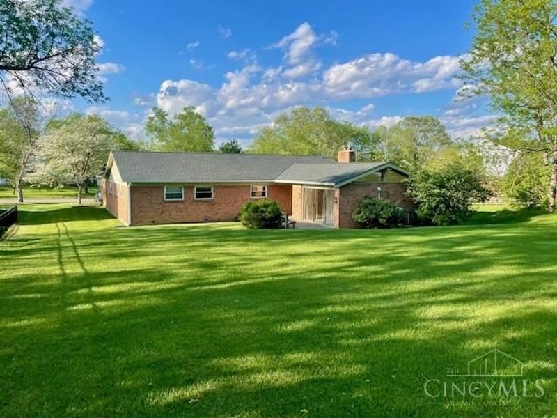 1247 Waycross Road, Forest Park, OH 45240 Photo 2