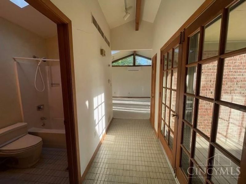 1247 Waycross Road, Forest Park, OH 45240 Photo 9